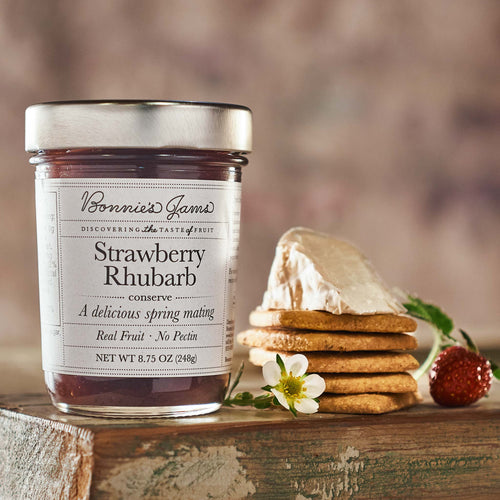 Bonnie's Strawberry Rhubarb 8.75 oz (248g)